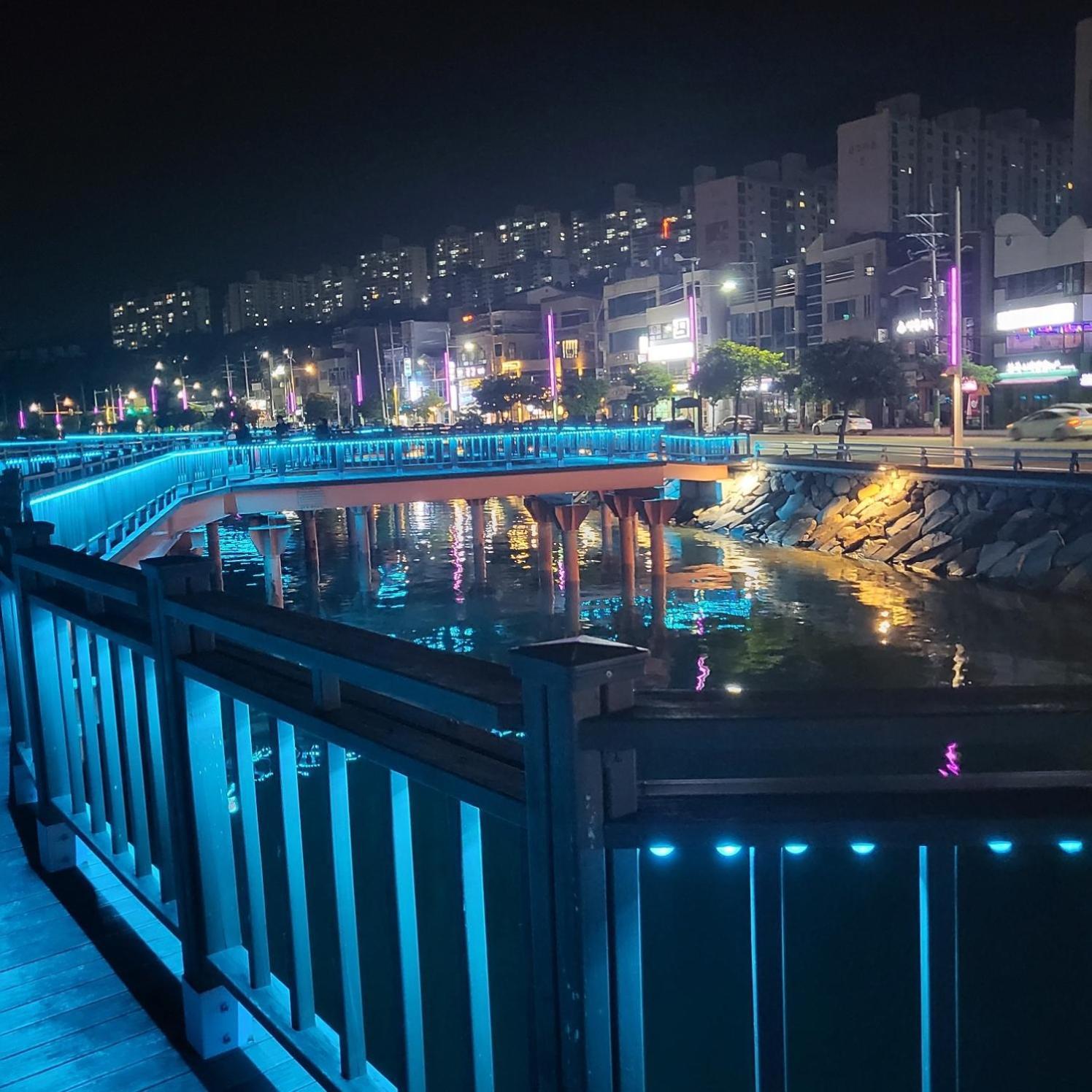 Sea Star Hostel Йосу Екстериор снимка
