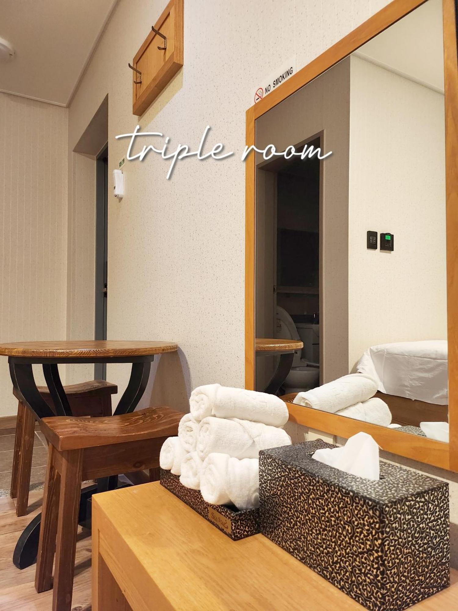 Sea Star Hostel Йосу Екстериор снимка
