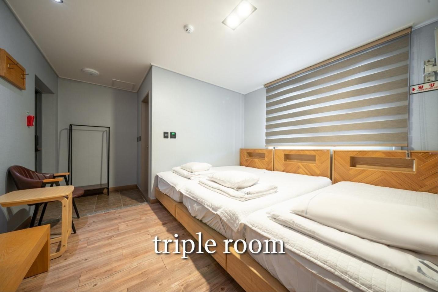 Sea Star Hostel Йосу Екстериор снимка